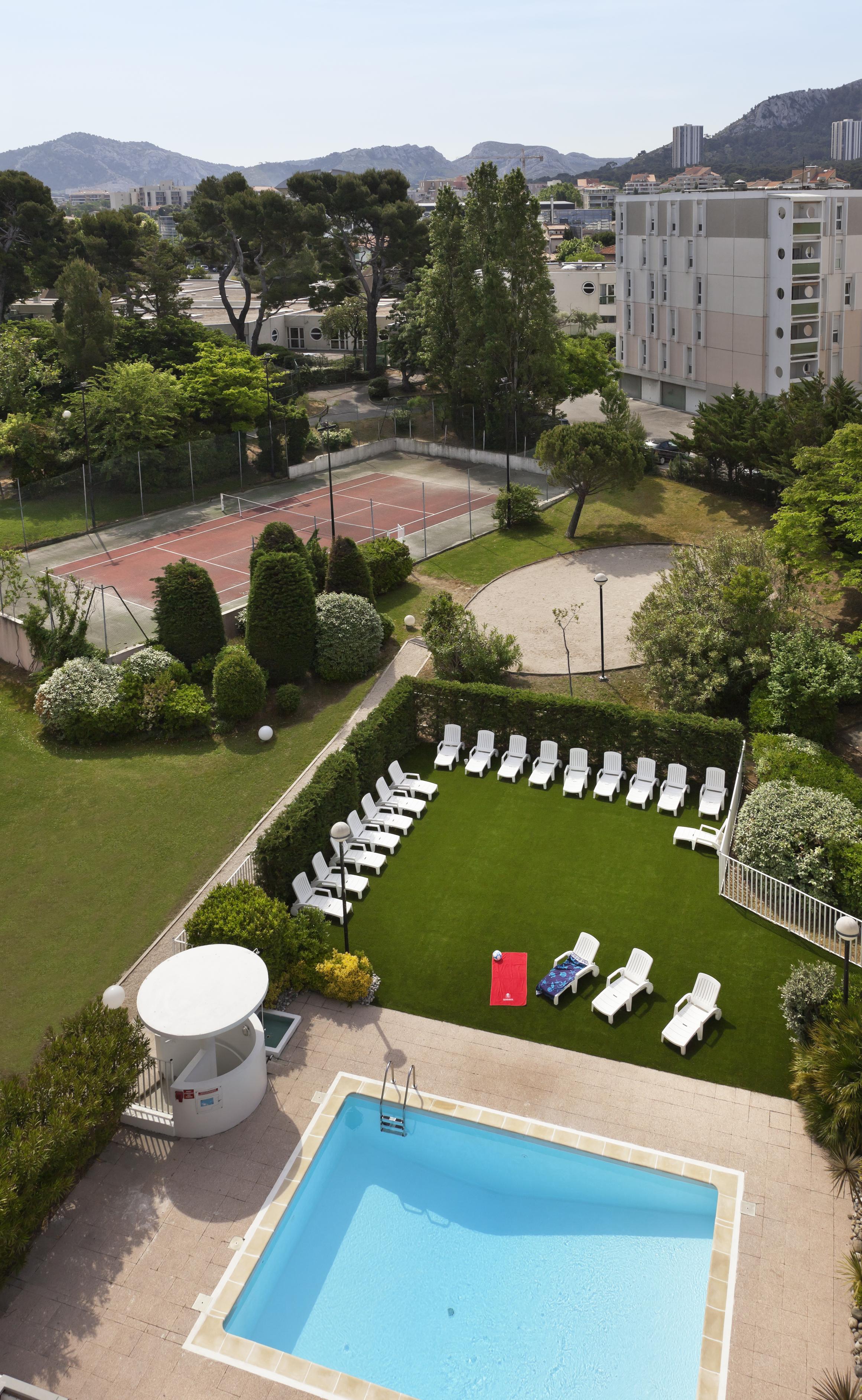 Hotel Ibis Bonneveine Calanques Plages 3*